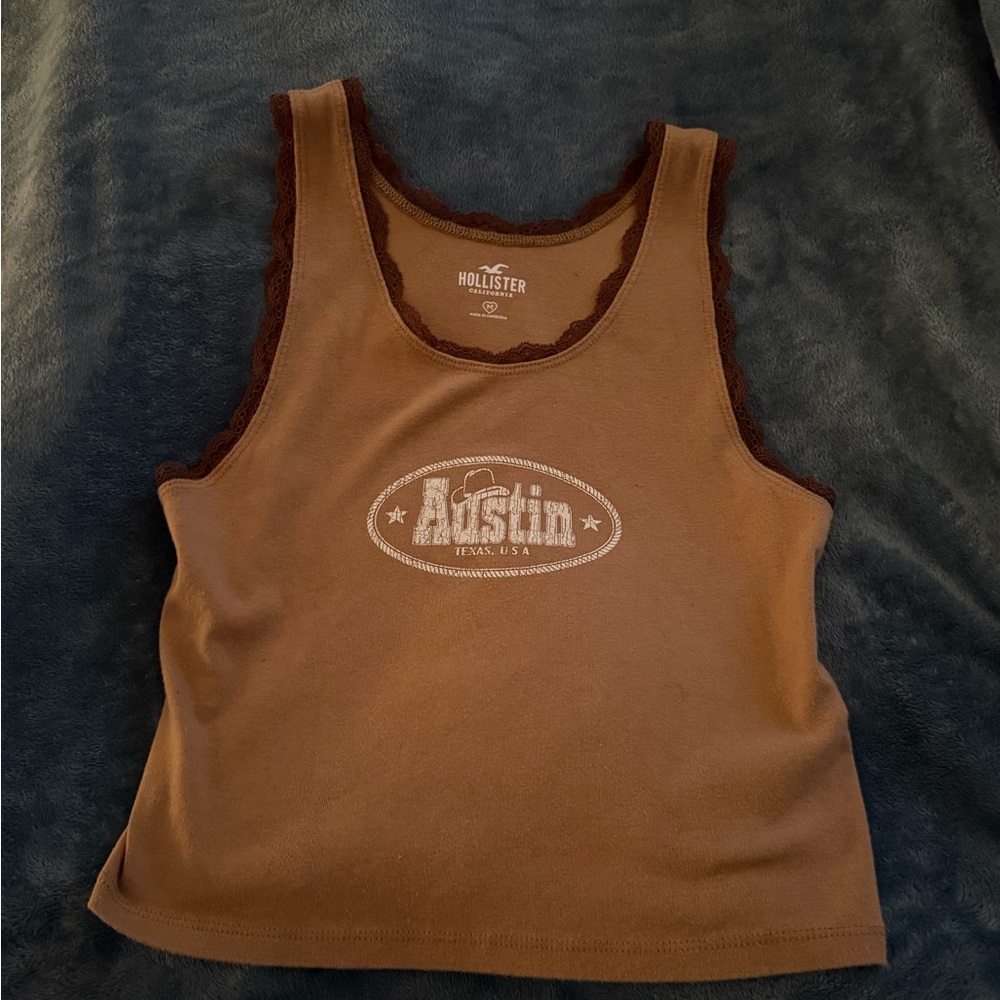 Hollister Women's Tan Tank Top with Brown Trim